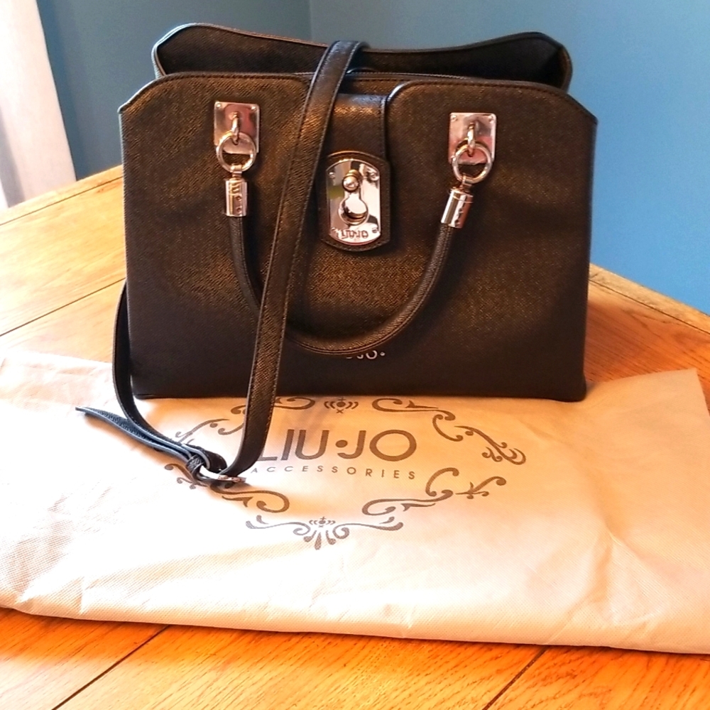 LIU-JO Designer Handbag- Navy - 2 outside and Center Zip compartments  original